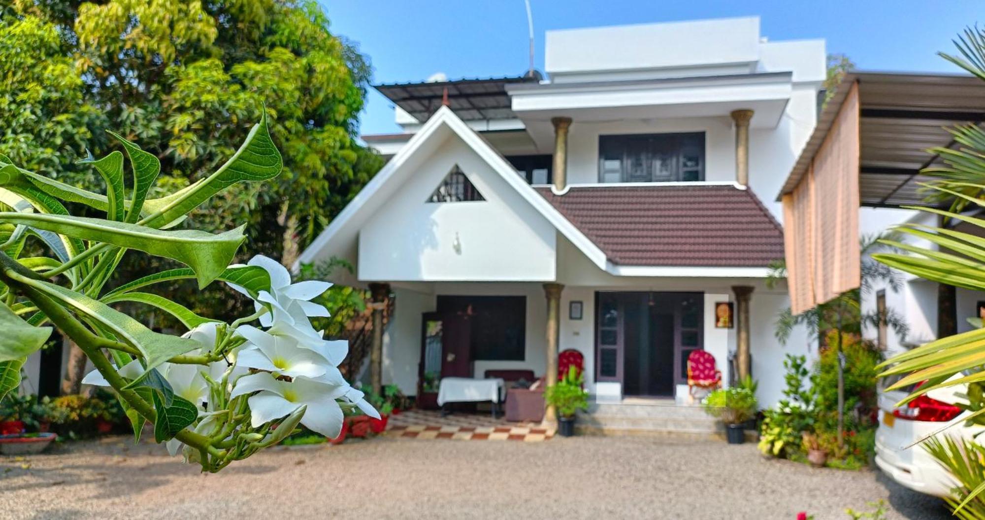Alma Homestay 马拉利库兰 外观 照片